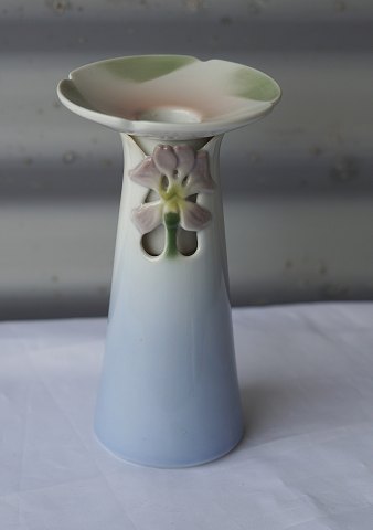 Kombineret vase og lysestage
Bing & Grøndahl