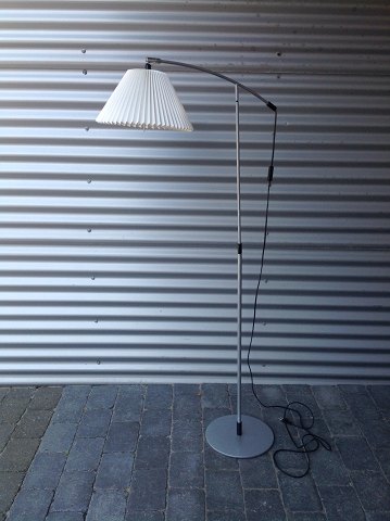 Le klint standerlampe 
solgt
