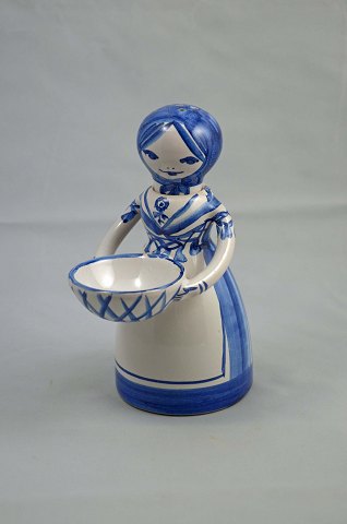 Lars Syborg
Salt og peber pige 
Keramik