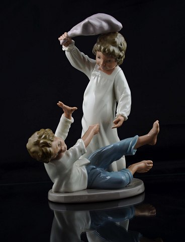 Lladro
Pudekamp 
Porcelæn