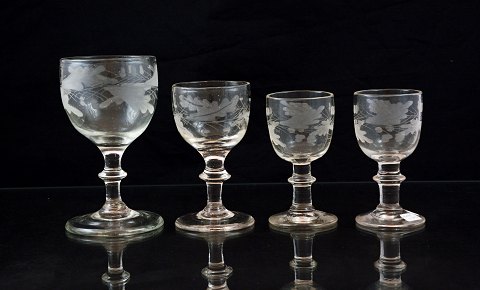 Egeløv glas.
ca. 1850
Holmegaard.