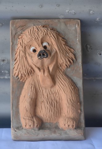 Hunde keramik relief
Henning Knudsen
