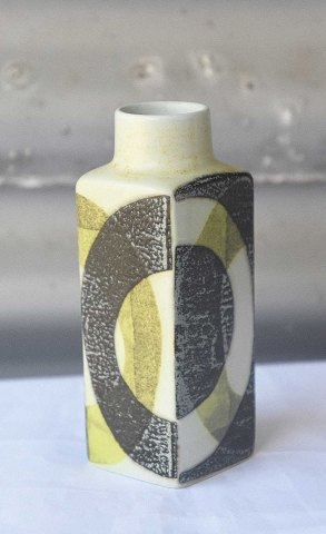 Baca vase, 795-3258Royal Copenhagen Aluminia