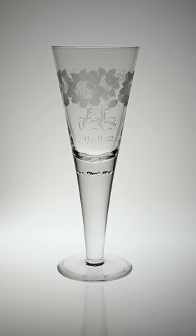Pokalglas med blomster
Kastrup Glasværk