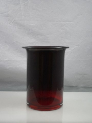 Rød glas vase
