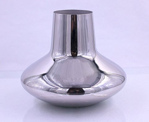 Georg Jensen
Henning Koppel vase. Lille