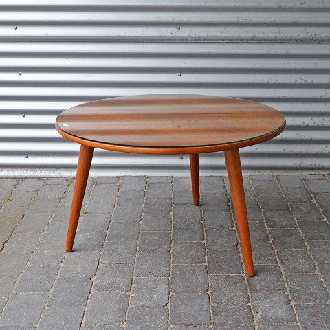 Wegner sofabord
Diameter 87 cm