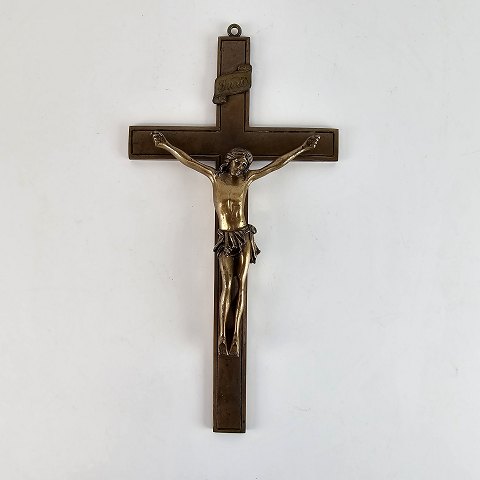 Krucifiks af bronze
21,5 x 11 cm