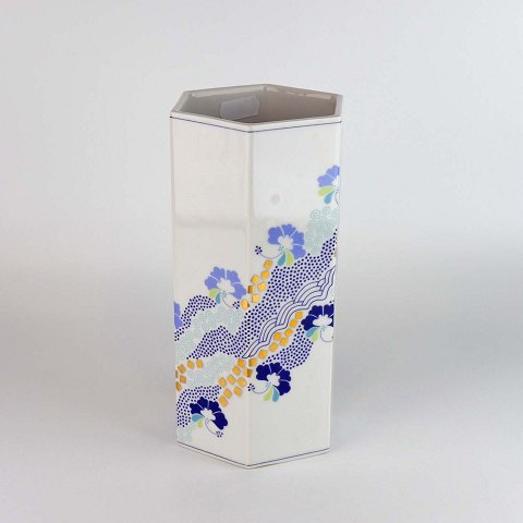 RC vase
1 016 473
Porcelæn
20,5 cm