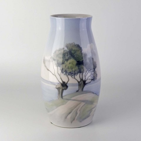 B&G vase
247
Træer ved vand
22,5 cm
