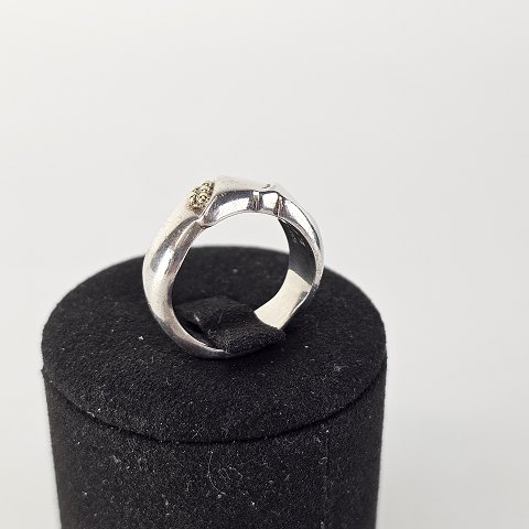GJ ring
240B
Str 52