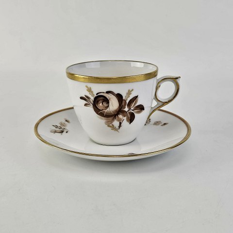 RC kop
9852
Brun rose
Ø 7,5 cm
