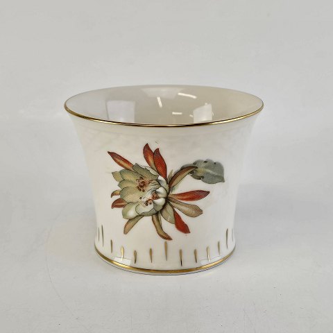 B&G vase
219
Kaktus
7 cm