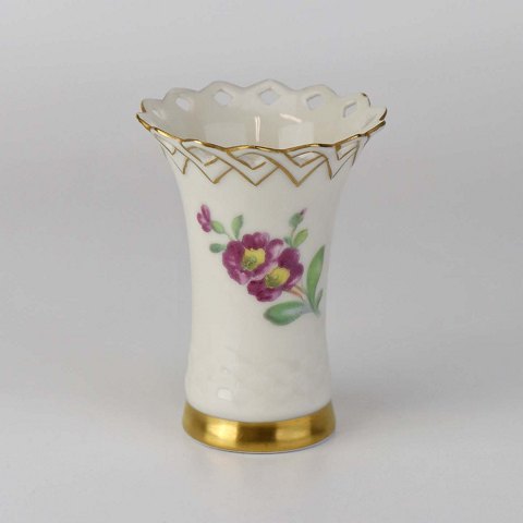 B&G vase
171
Saksisk Blomst
8 cm