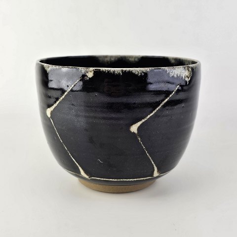 Urtepotte mørk glassur med striper