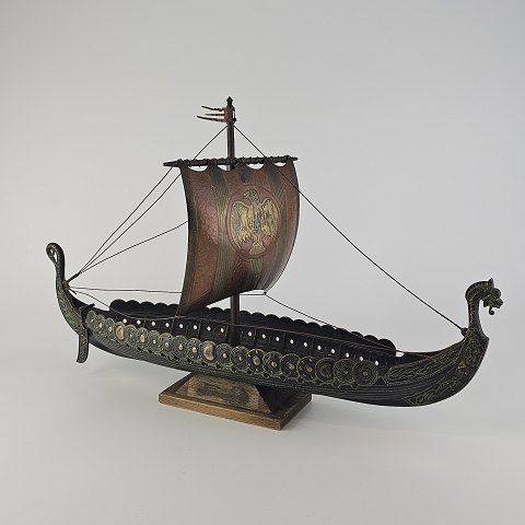 Edward Aagaard vikingeskib43 cm