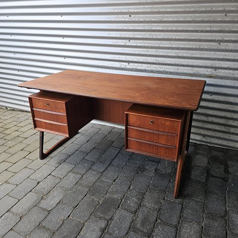 Svend Aage MadsenSkrivebordTeak