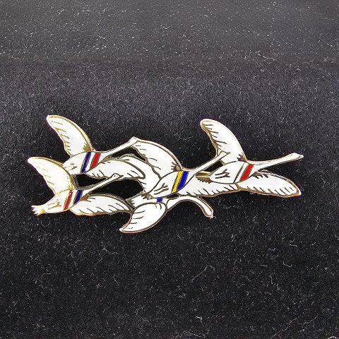 BrocheFem svaner fra Norden925S