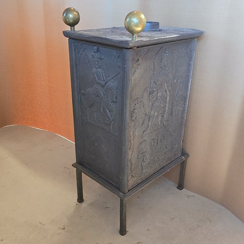 Antik Diö BrukBilæggerovnår 1750-1800