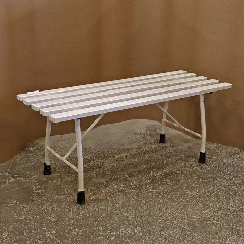 Vaskebænk i træ og malet jern120 cm