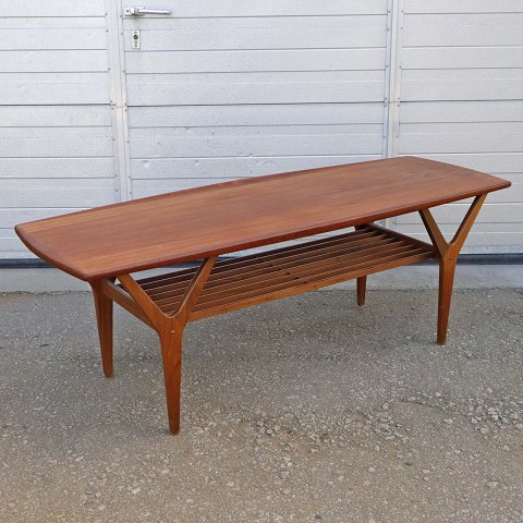 Sofabord med tremmehyldeteak149 cm