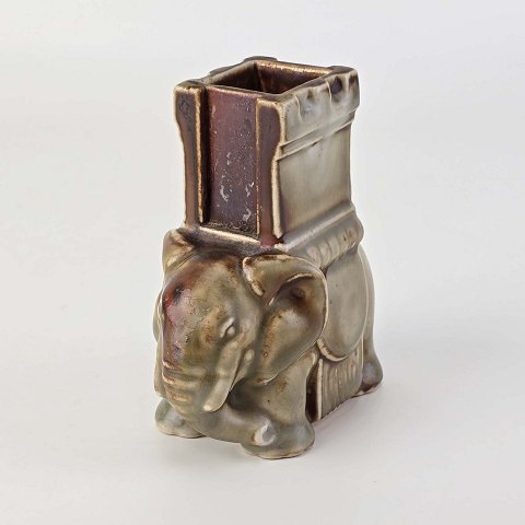 B&G figur og holderE368 Elefant9,5 cm