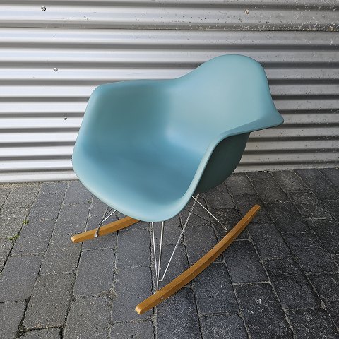 Eames RAR Gyngestol68 cm