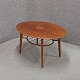 Dansk designOvalt bordmed hylde